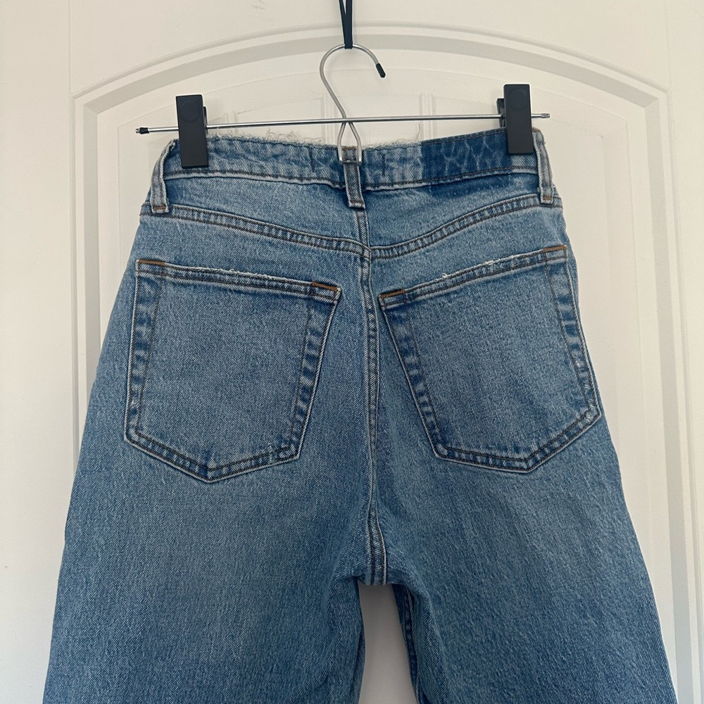 Abercrombie & Fitch High Rise 90s Relaxed Jean